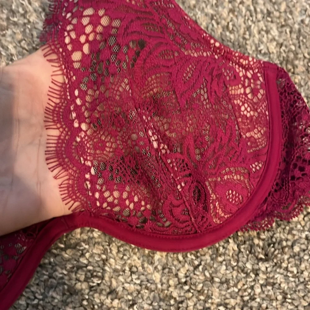 Victoria’s Secret Very Sexy Unlined Plunge Push-up without padding Lace Bra 34C - Picture 4 of 11